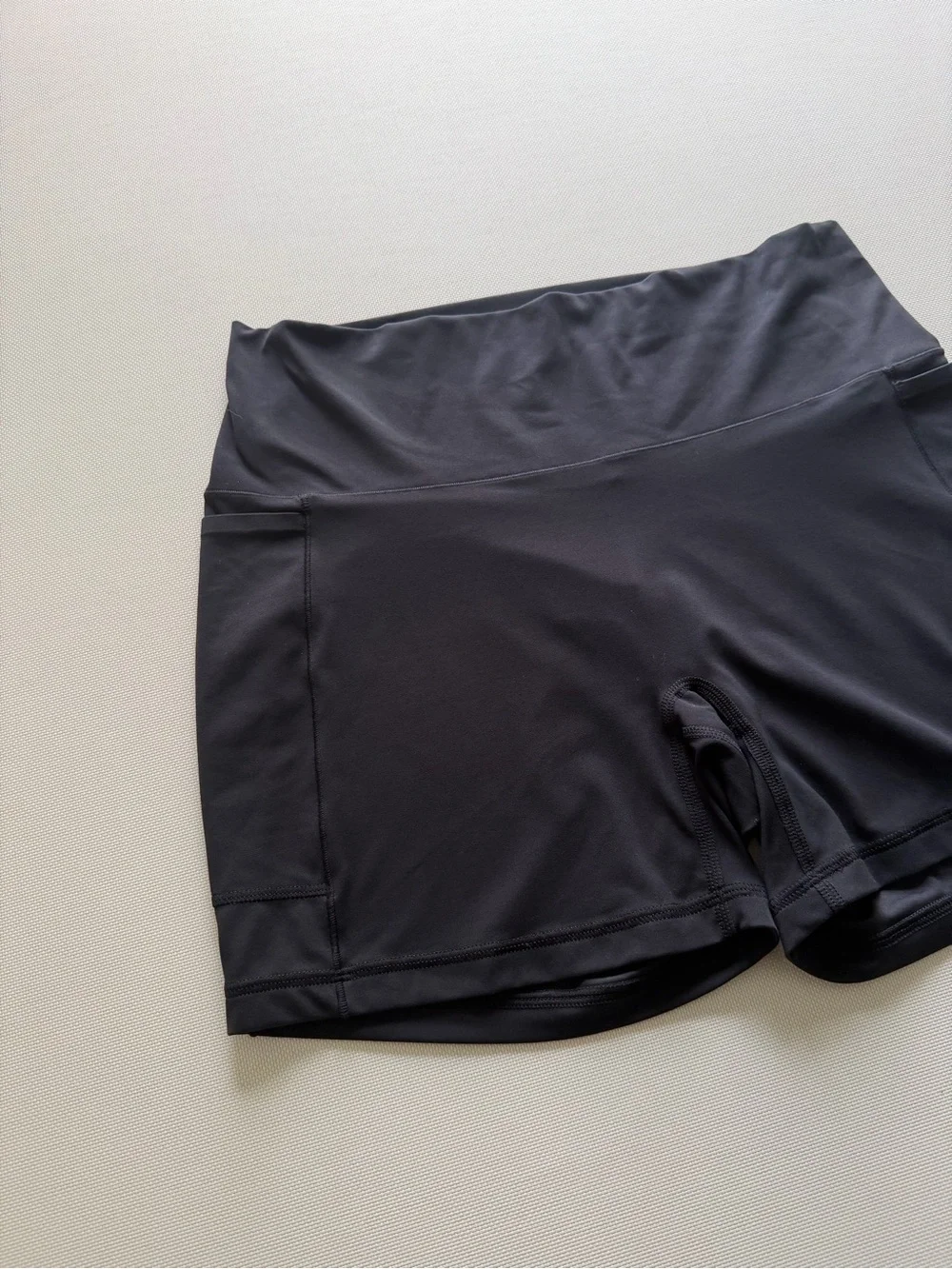 Uniqlo Black Women's High-Rise Bike Shorts